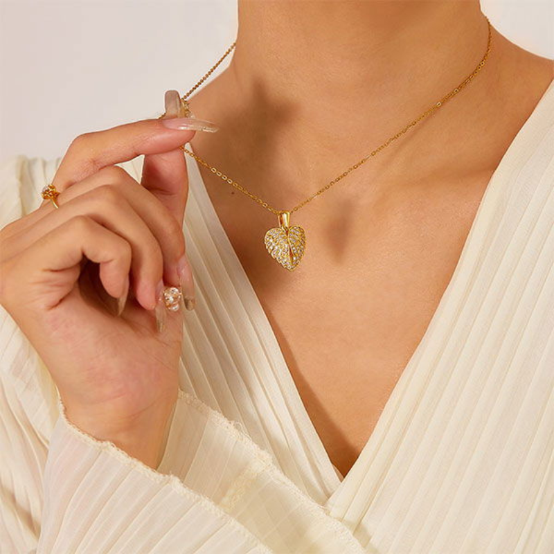 Collar Corazón Alado 🪽